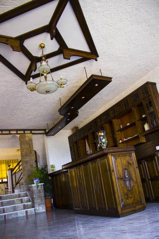 Hesperia Hotel Карловасі Екстер'єр фото