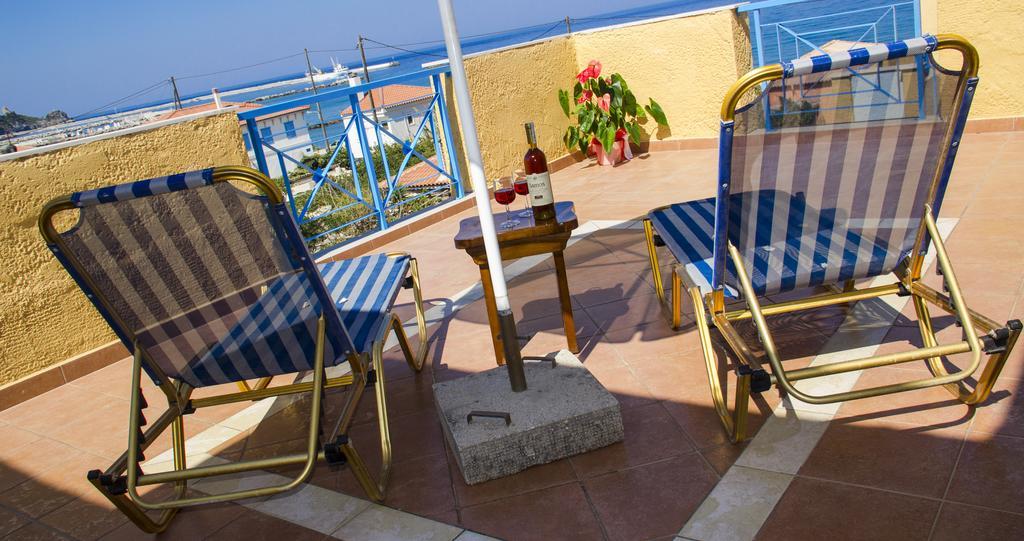Hesperia Hotel Карловасі Екстер'єр фото
