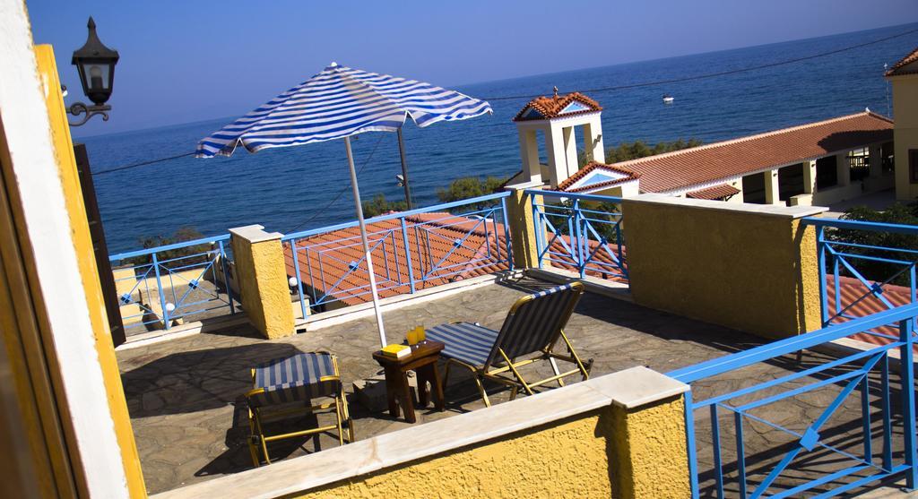 Hesperia Hotel Карловасі Екстер'єр фото